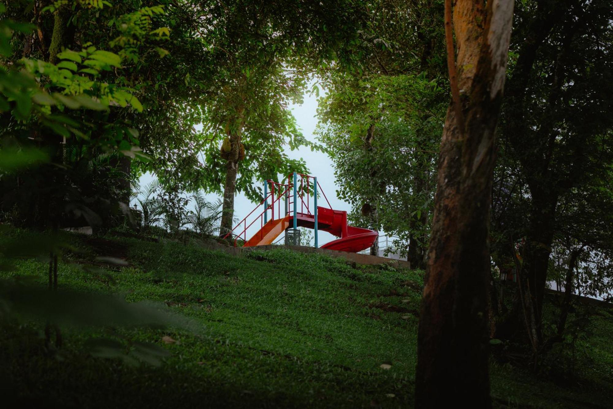 Haze And Kites Resort Munnar Eksteriør billede